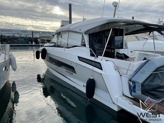 38' Jeanneau 2019 Yacht For Sale